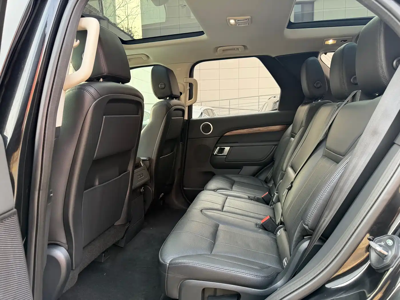 Land Rover Discovery 2017 3.0 SC V6 HSE фото 9