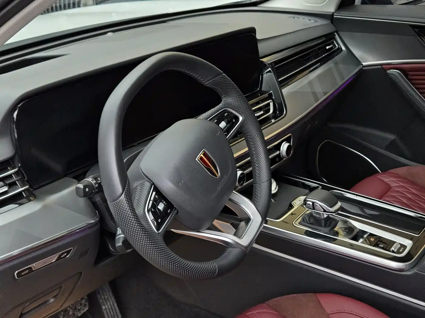 Hongqi HS5 2023 2.0T 4WD Flag Leader Pro фото 12