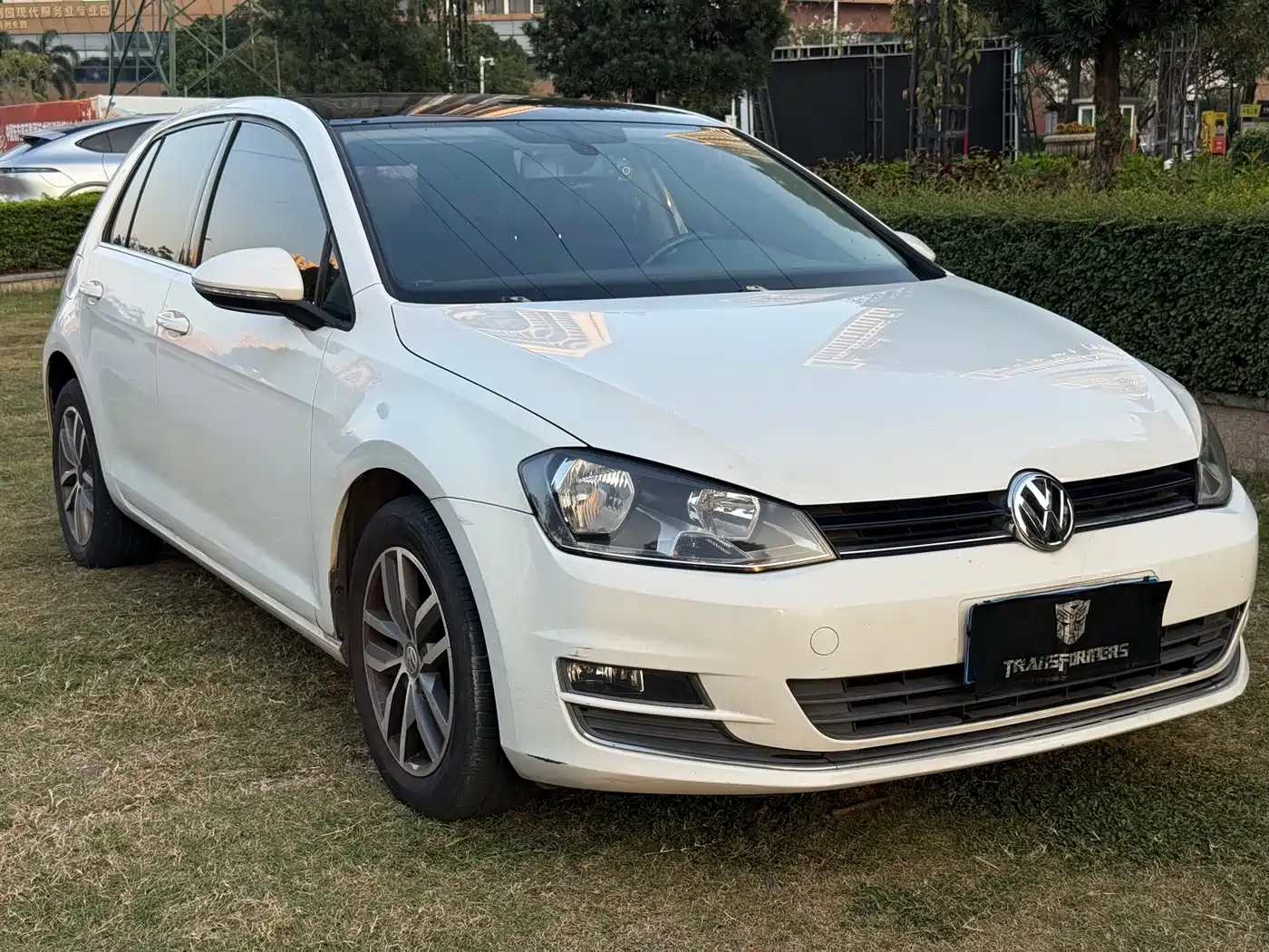 Volkswagen Golf 2016 230TSI Automatic Luxury фото 3