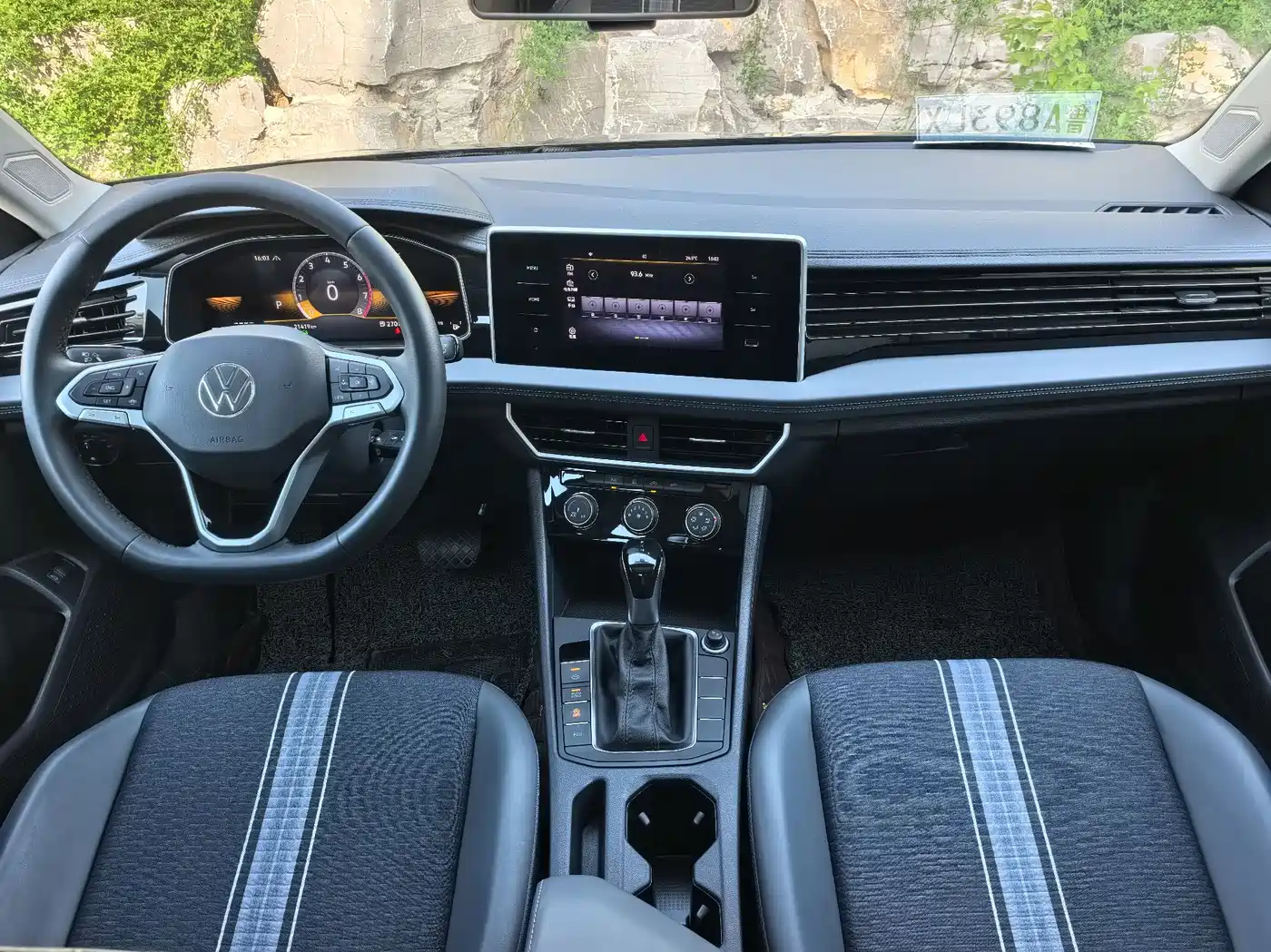Volkswagen Sagitar 2024 300TSI DSG Flying Edition фото 10