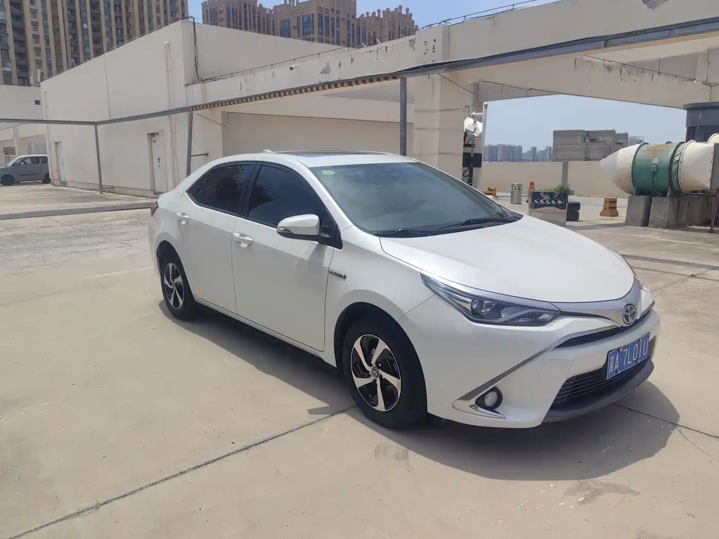 Toyota Levin 2017 Facelift Hybrid 1.8H GS E-CVT Elite Sunroof Edition China V