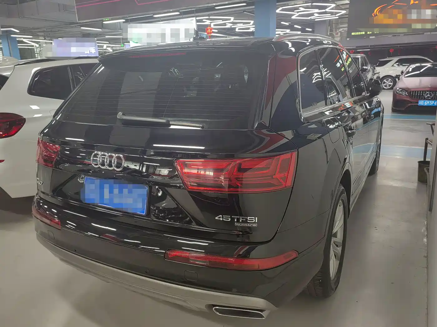 AUDI Q7