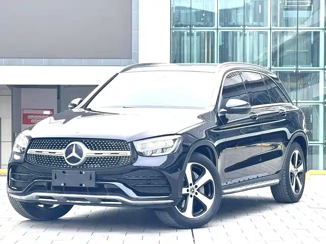 MERCEDES-BENZ GLC