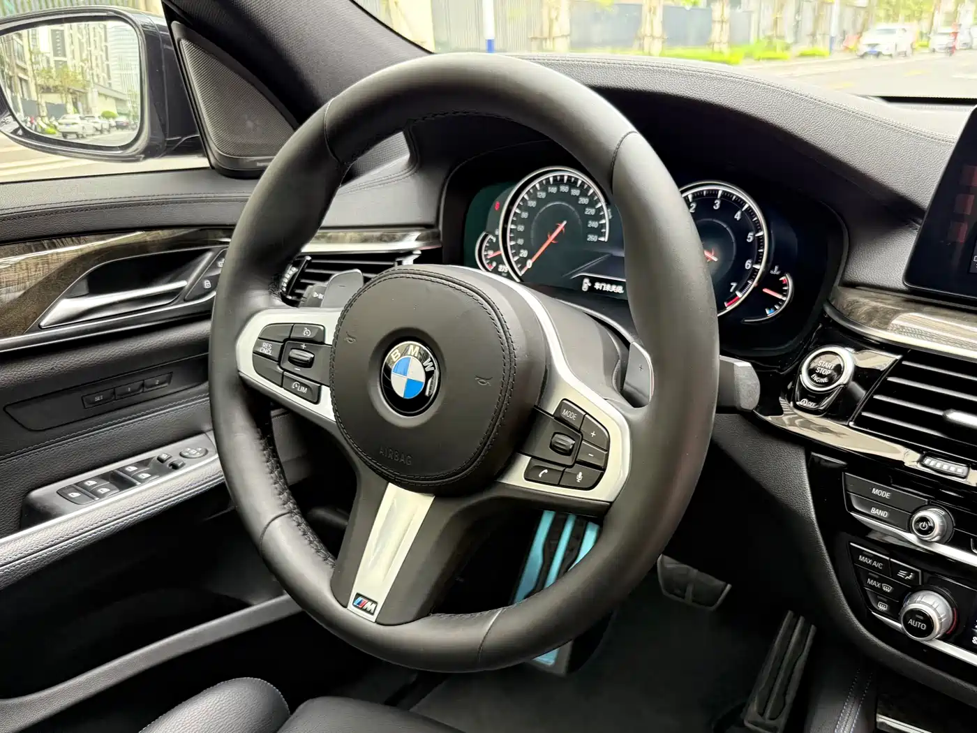 BMW 6 Series GT 2018 630i M Sport Package фото 15