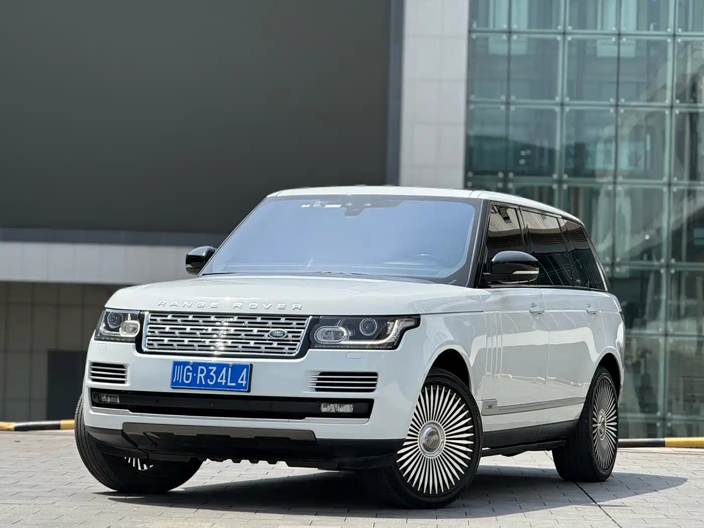 Land Rover Range Rover 2015 3.0 TDV6 Hybrid Vogue SE Genesis Extended