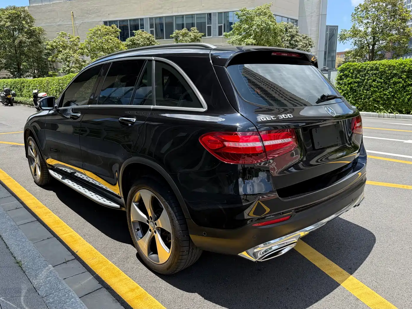 Mercedes-Benz GLC 2016 GLC 300 4MATIC Luxury фото 7