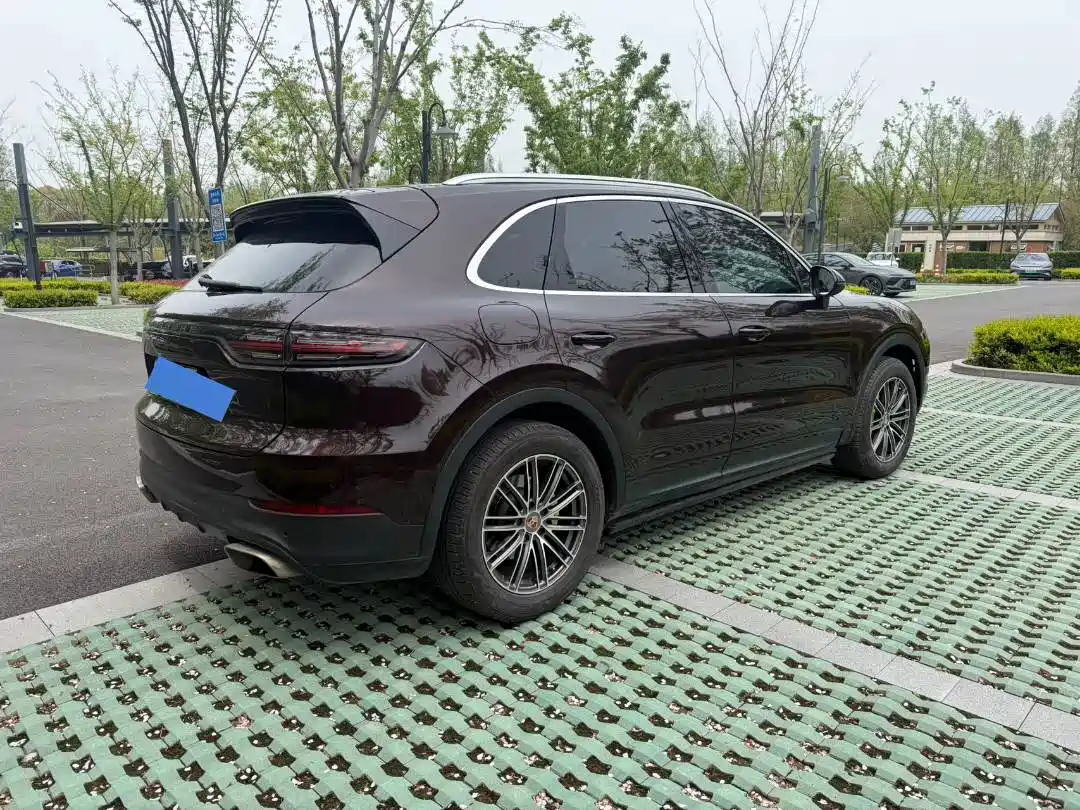 Porsche Cayenne New Energy 2019 Cayenne E-Hybrid 2.0T фото 4