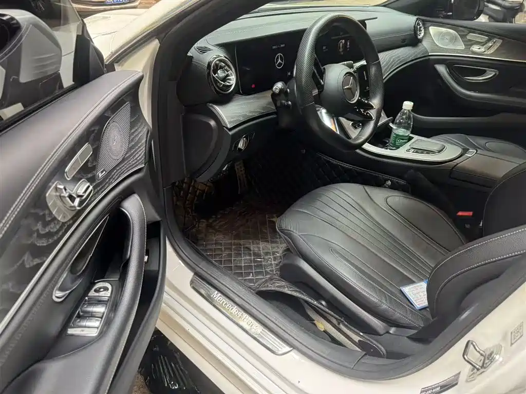 MERCEDES-BENZ CLS