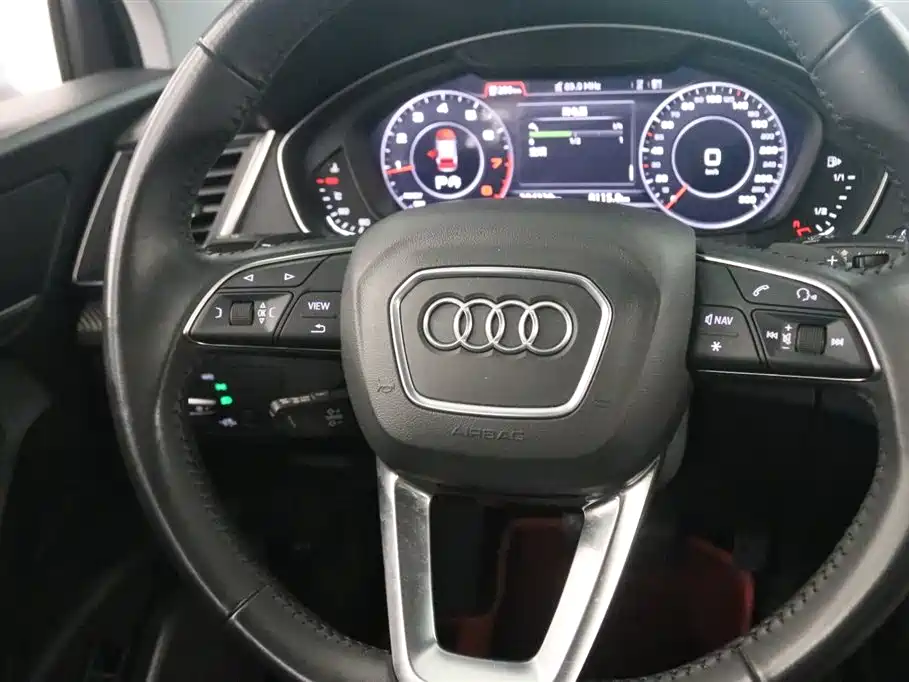 Audi Q5L 2020 45 TFSI Exclusive Fashion фото 6