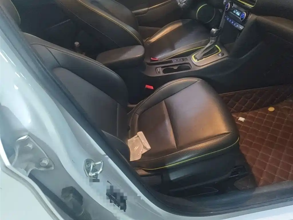 Hyundai ENCINO 2018 1.6T DCT ZhiPao Edition China V фото 25