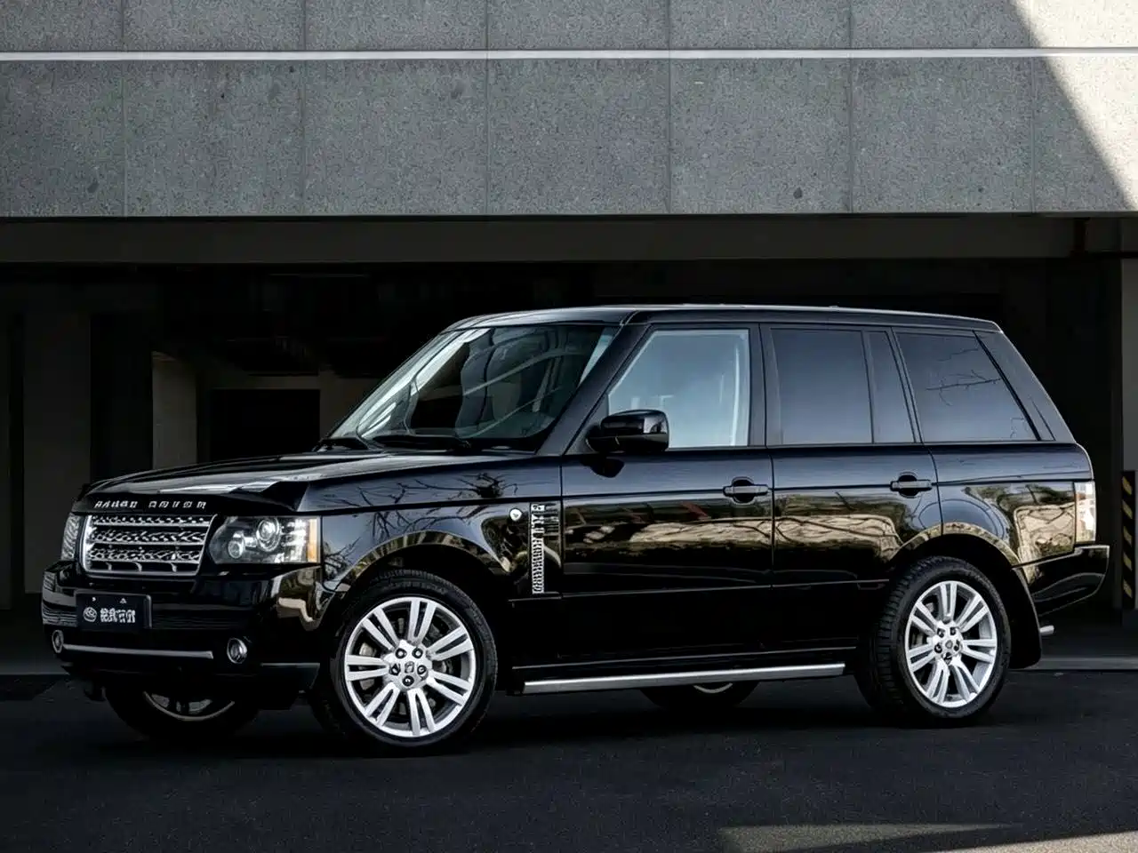 Фото 1 - Land Rover Range Rover