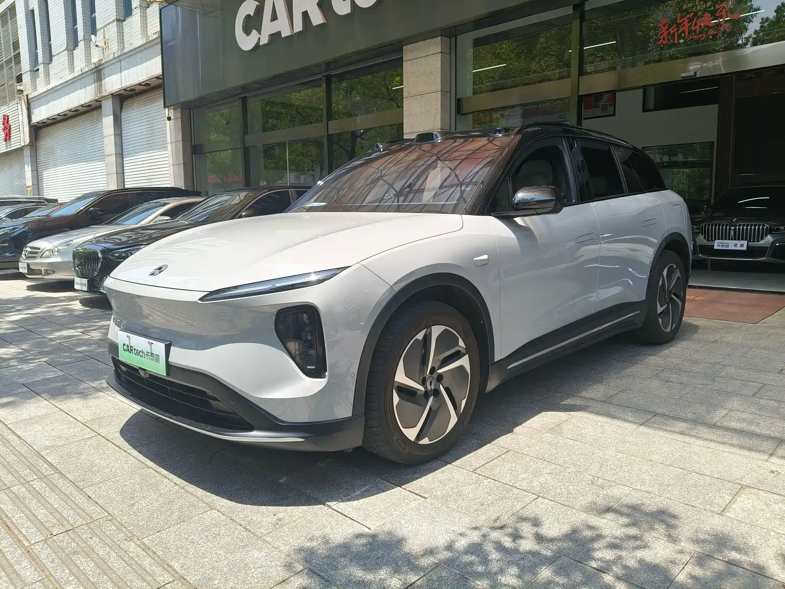 Фото 1 - NIO ES6