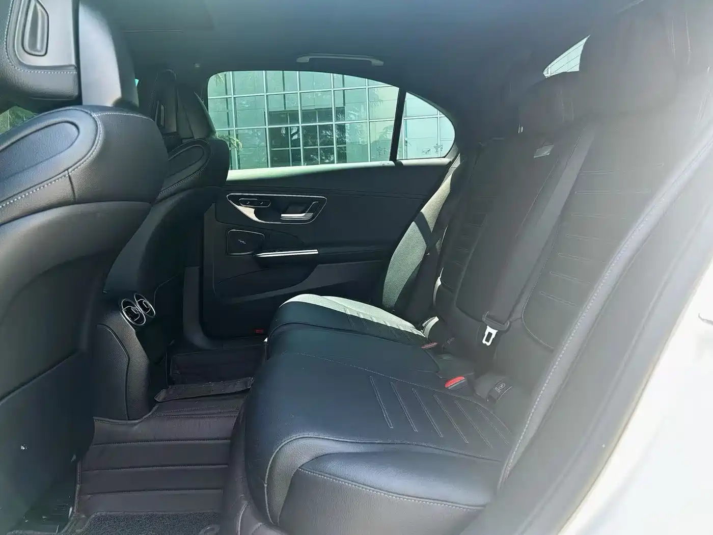 Mercedes-Benz C-Class 2022 C 200 L Sport Version фото 12