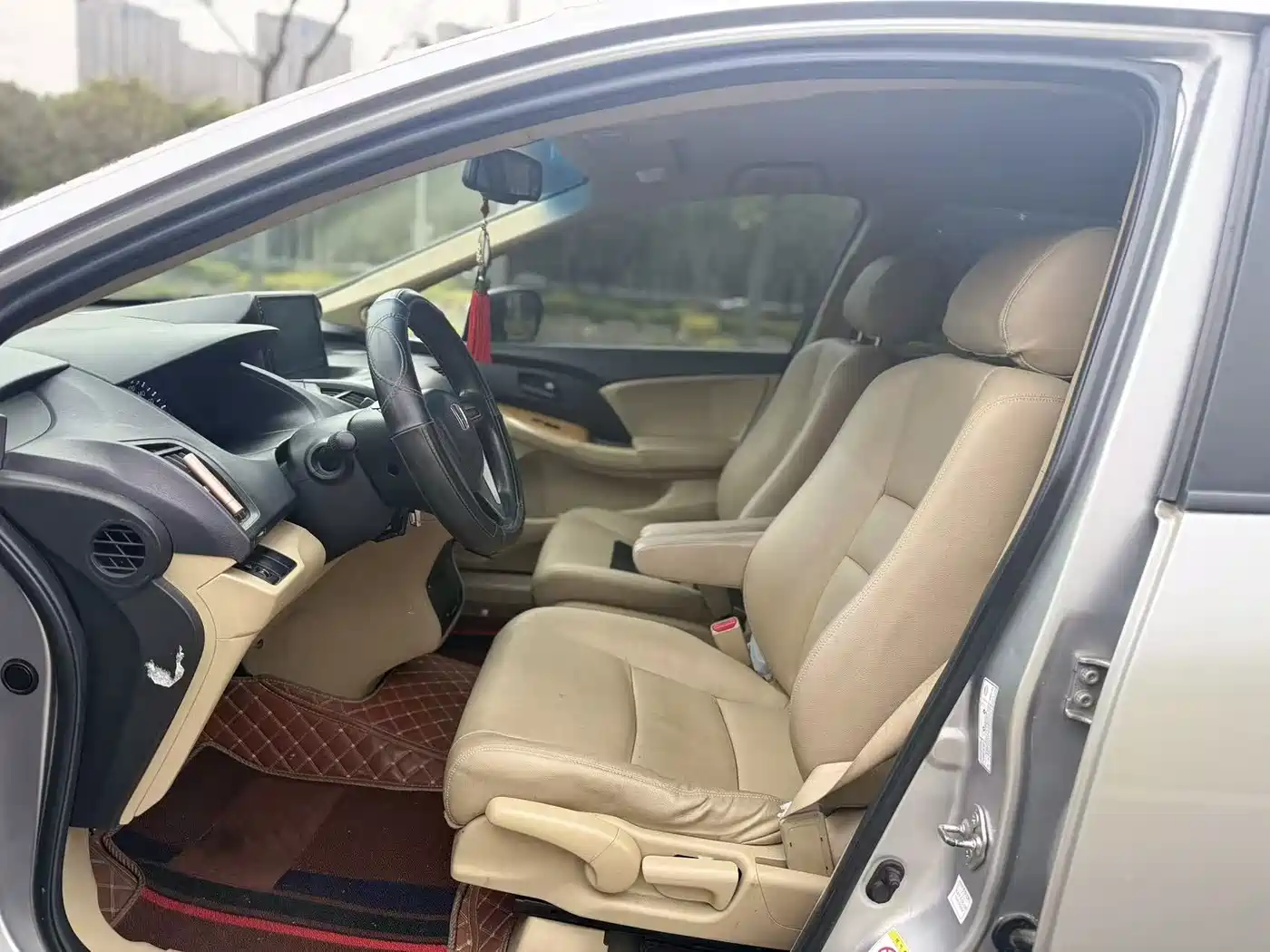 Фото 7 - Honda Odyssey