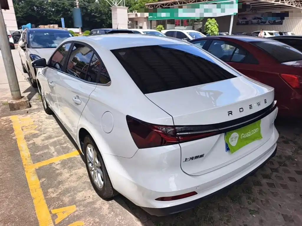 2026 Roewe i5