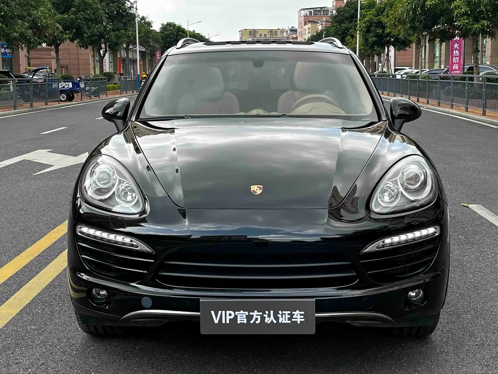 صورة 2 - Porsche Cayenne