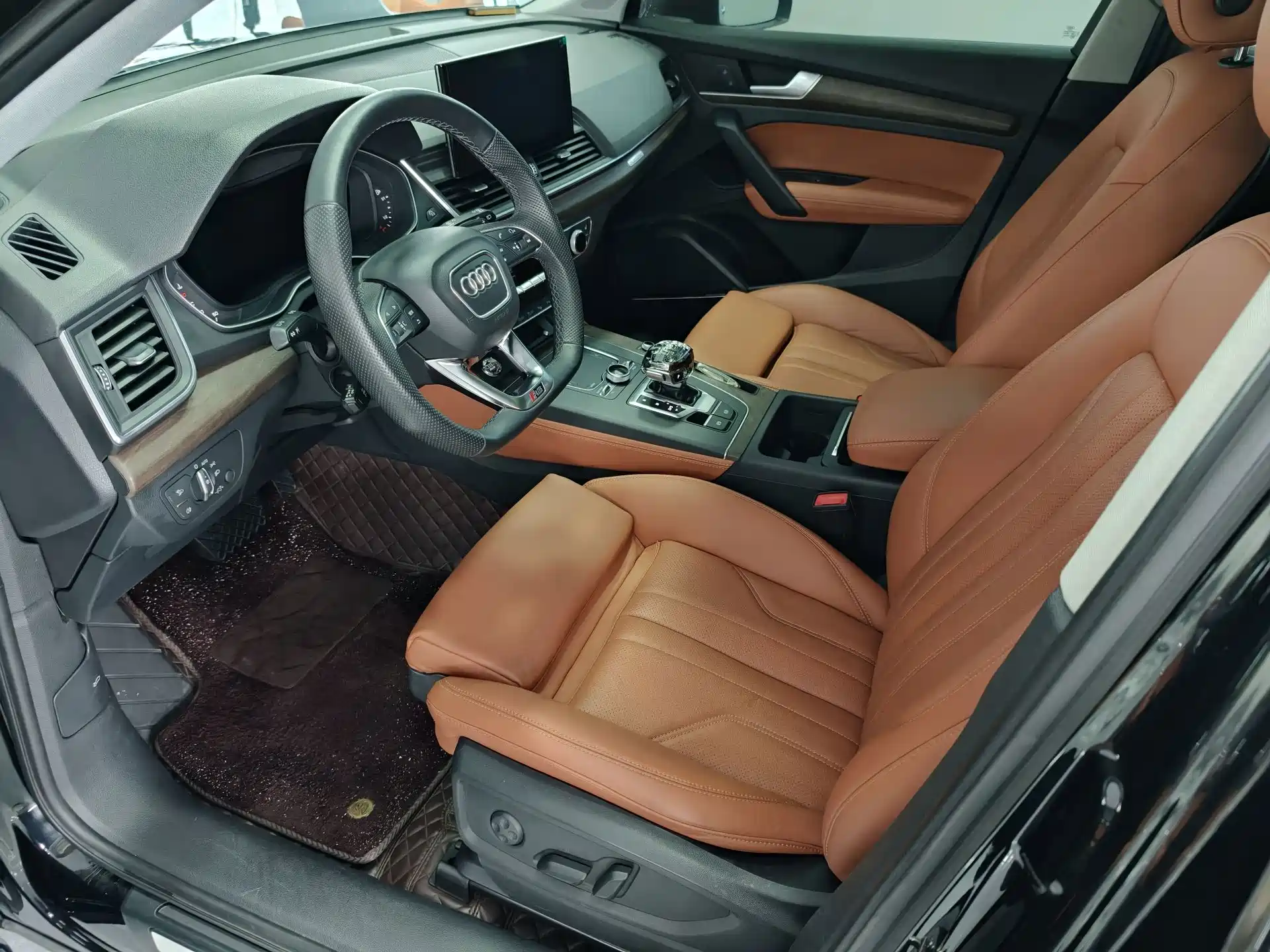 Photo 13 - Audi Q5L