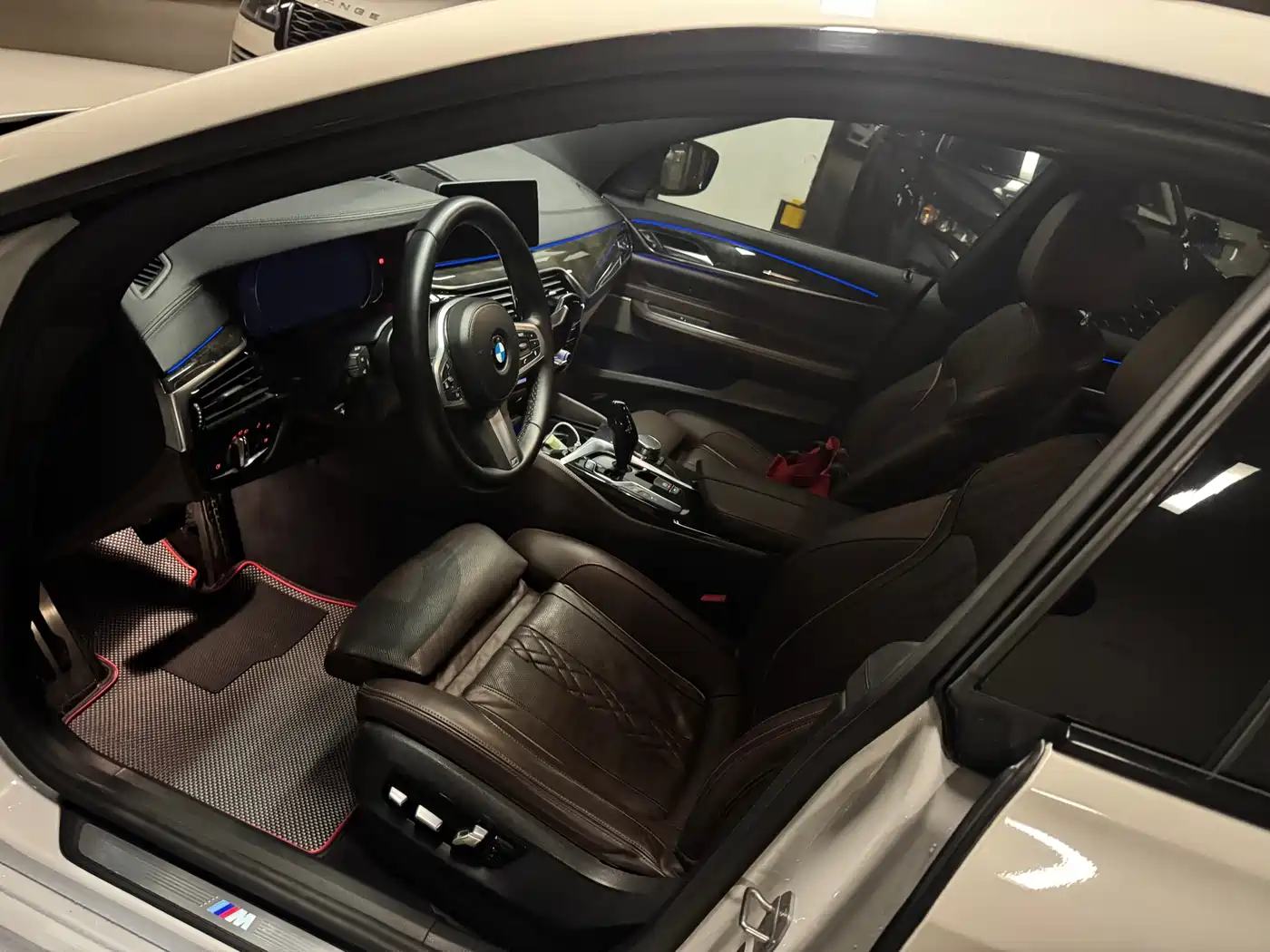 BMW 6 Series GT 2018 640i xDrive M Sport Package фото 7