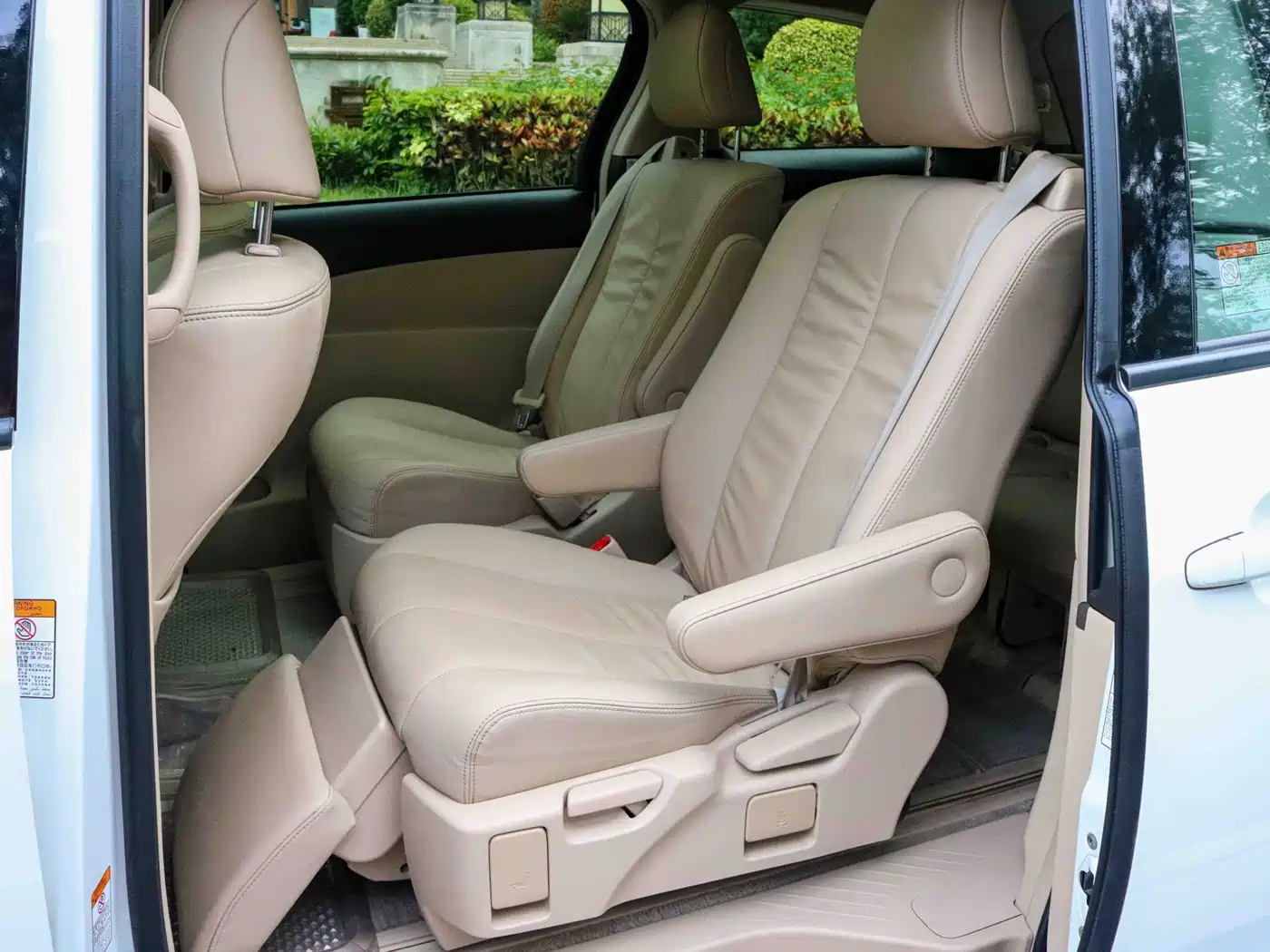Toyota Previa 2012 2.4L 7-Seater Luxury Edition фото 10