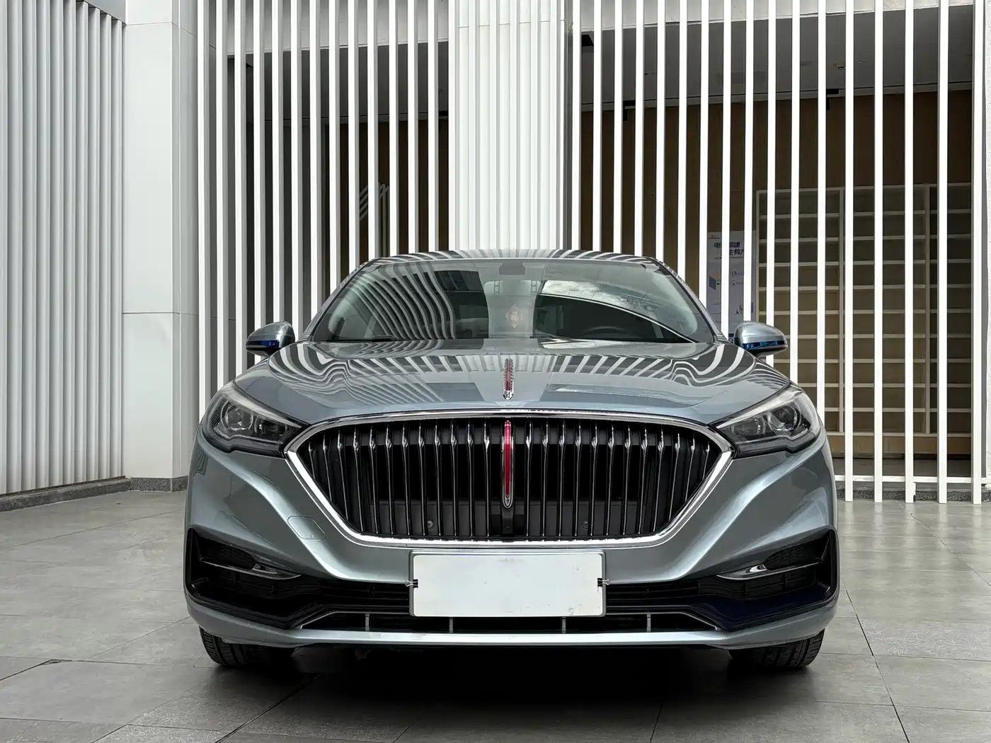 Hongqi H5 2022 Classic 1.5T DCT Flag Rhythm Edition фото 2