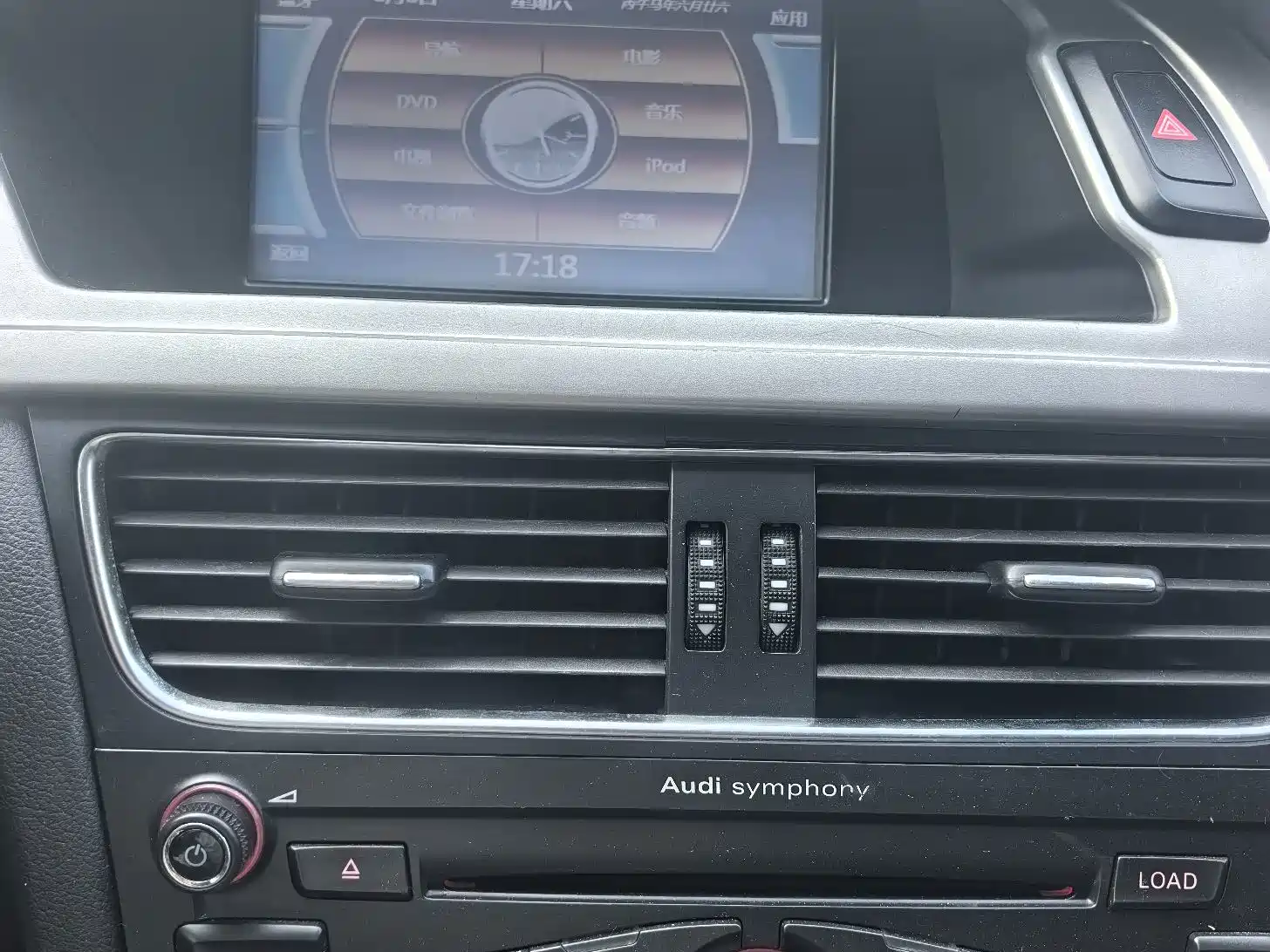 Фото 13 - Audi A4L