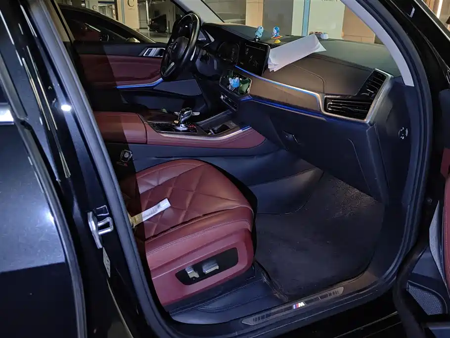 BMW X5 2022 xDrive 30Li Premium M Sport Package фото 8