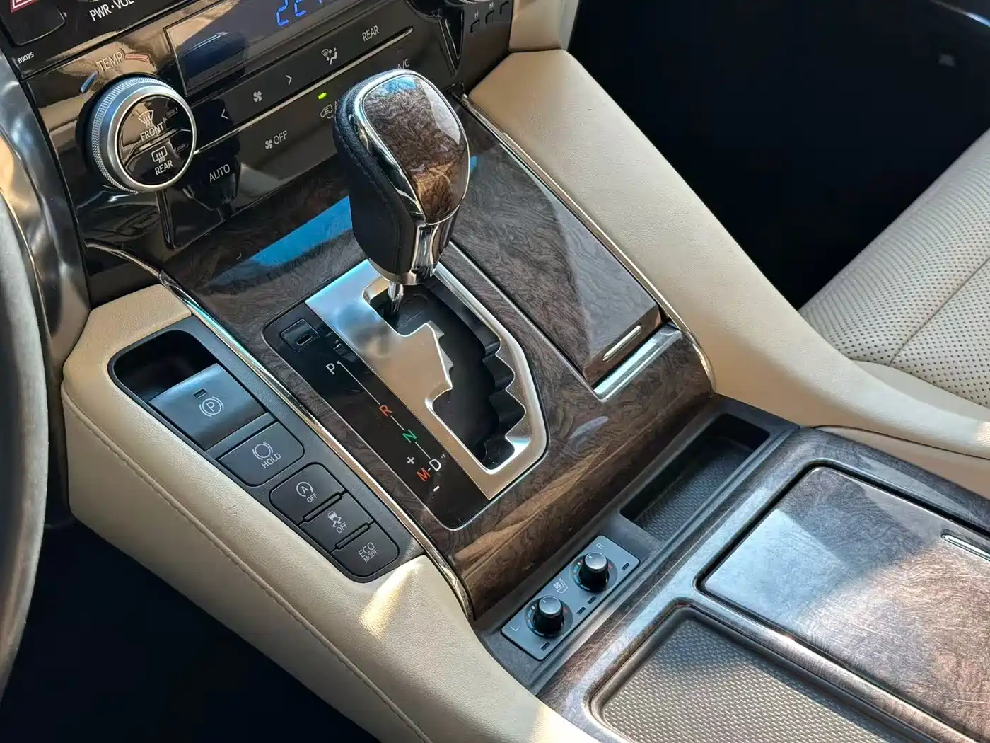 Toyota Alphard 2018 Facelift 3.5L Premium Edition фото 10