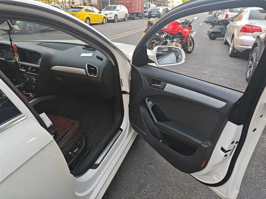Audi A4L 2015 35 TFSI Auto Standard фото 20