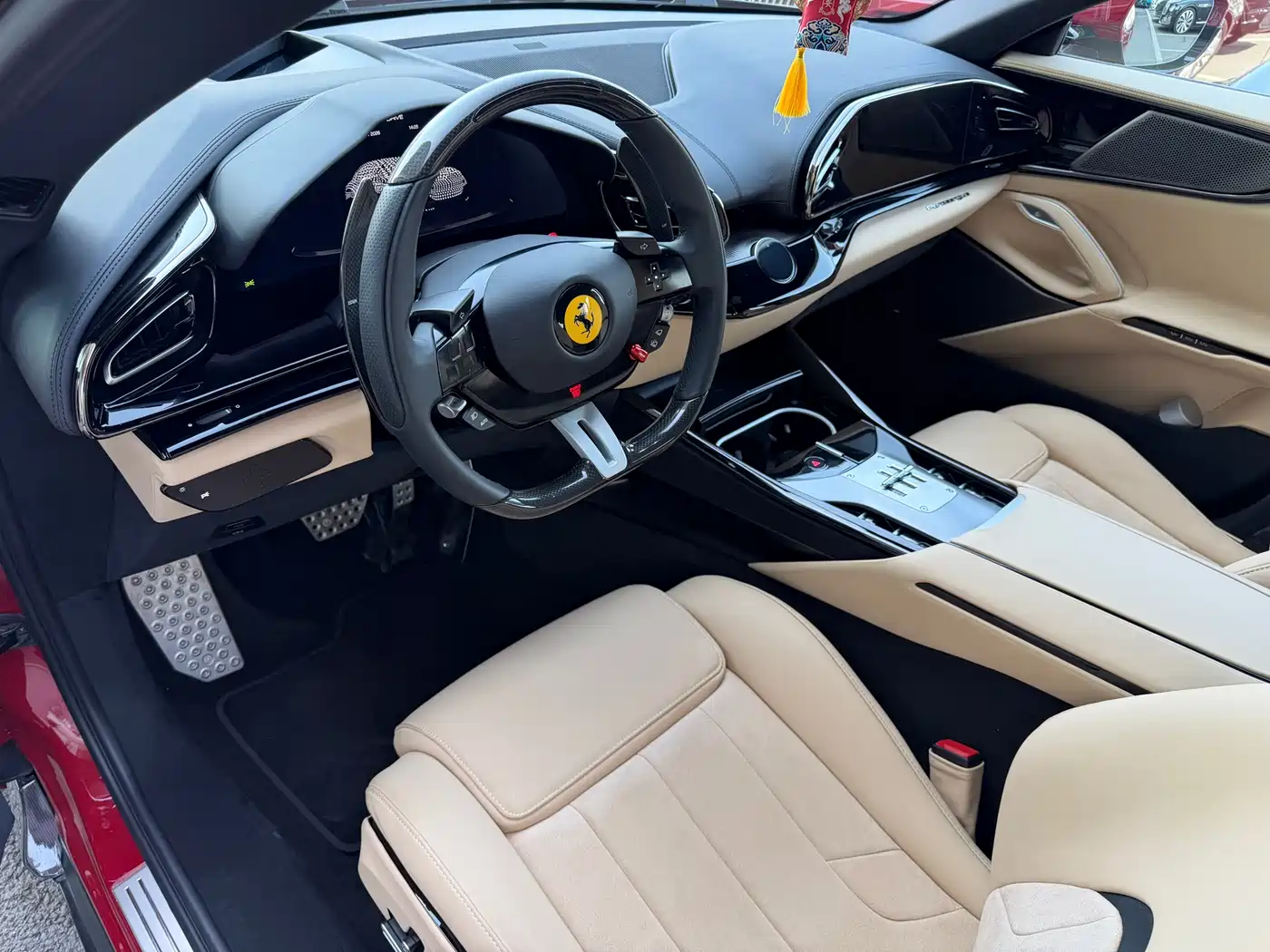 Ferrari Purosangue 2024 2023 6.5L V12