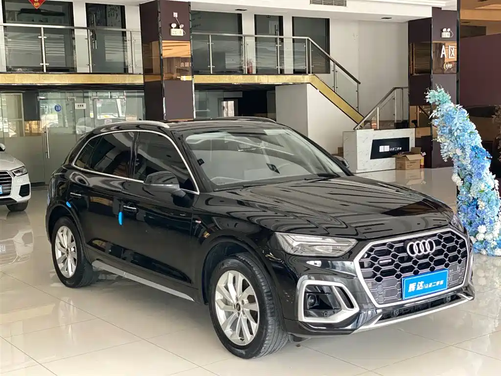 Audi Q5L 2022 Facelift 40T Luxury Dynamic фото 3
