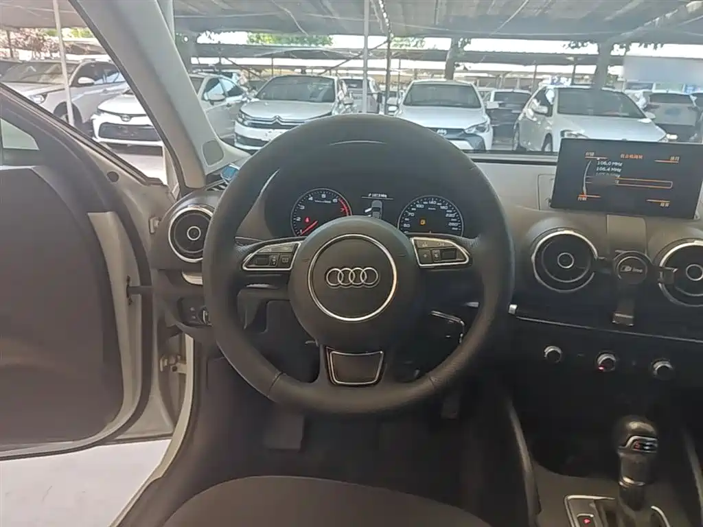 Audi A3 2014 Sportback 35 TFSI Automatic Fashion фото 11