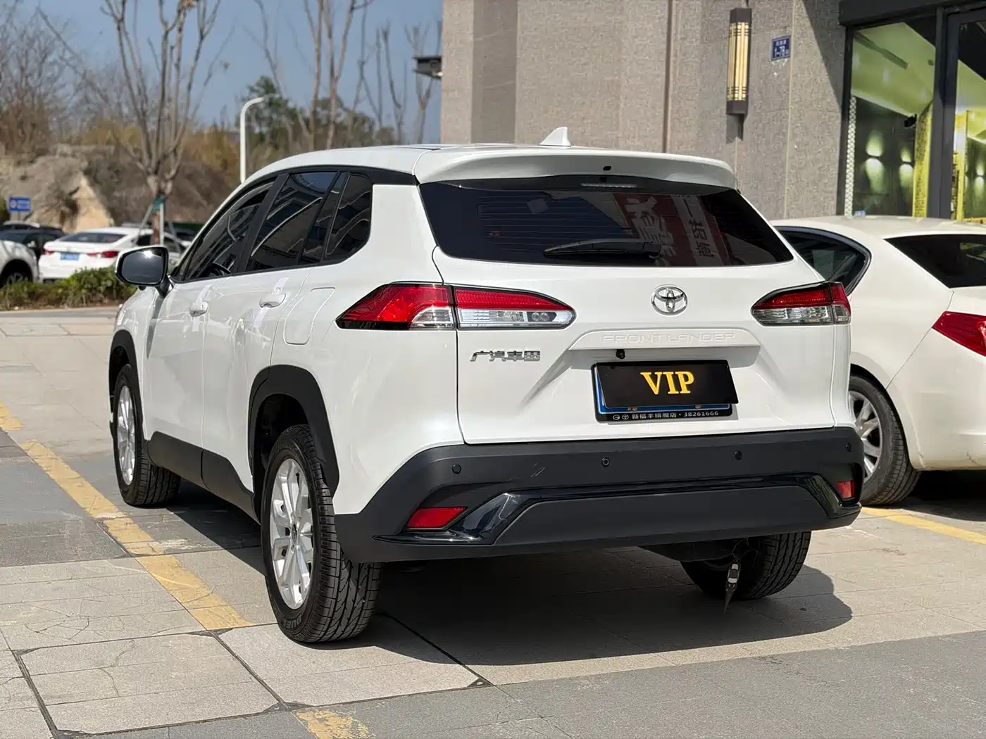 Toyota Frontlander 2024 2.0L CVT Elite Plus Edition фото 14