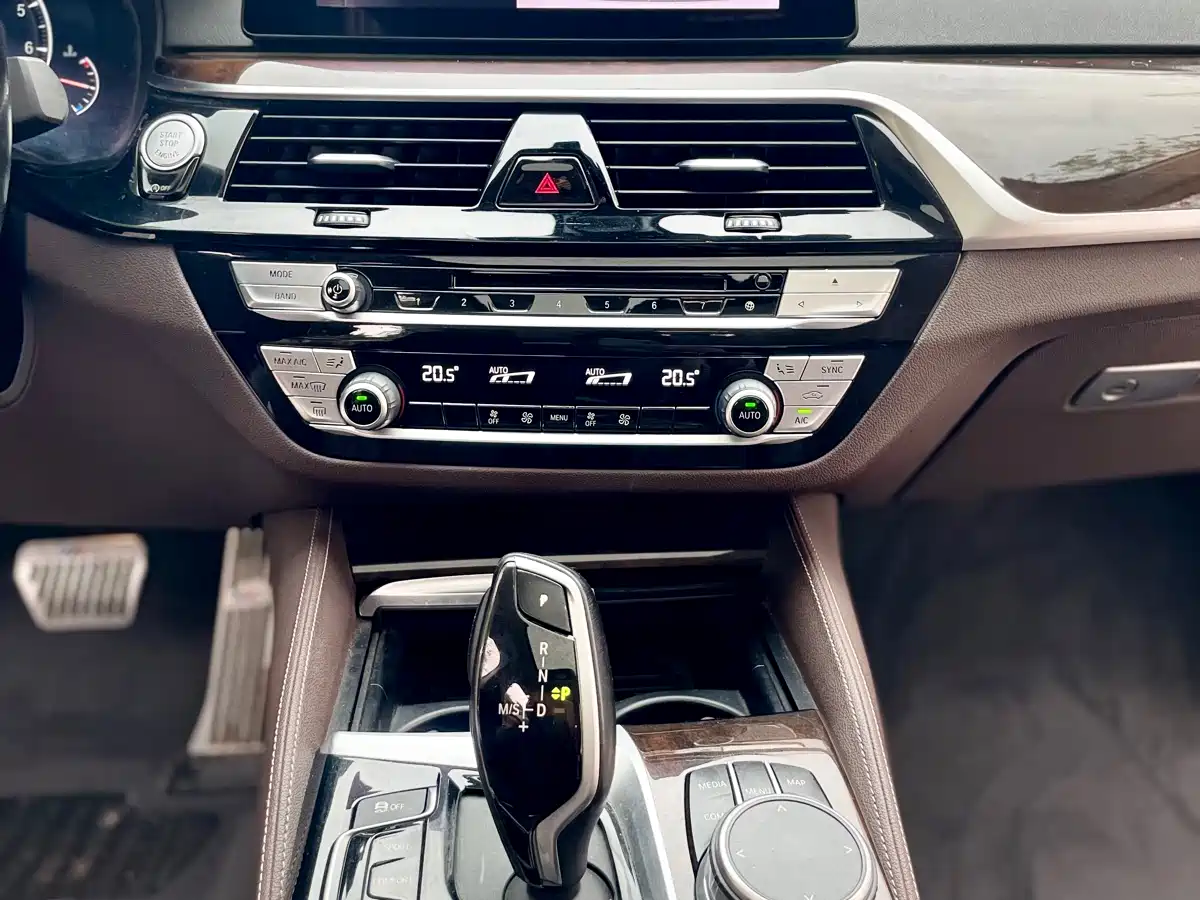 BMW 5 Series 2019 Facelift 525Li Luxury Package фото 33