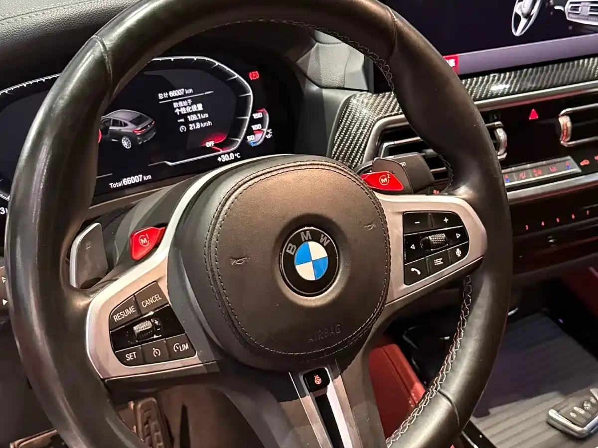 BMW X4M