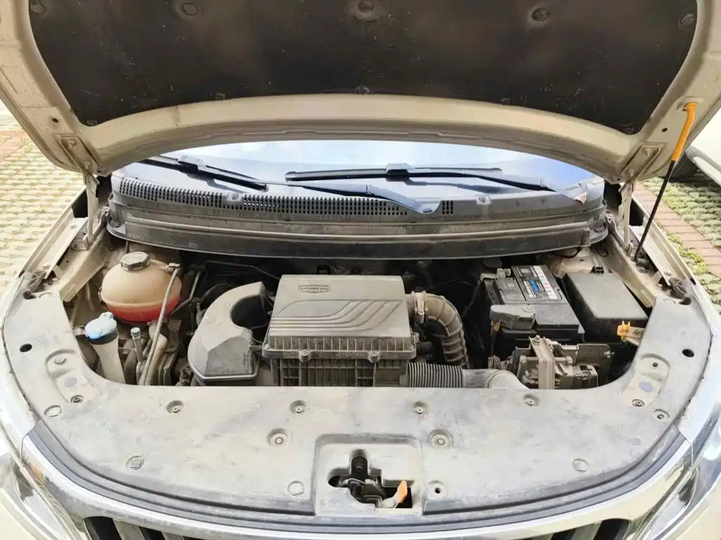 Фото 3 - Geely Vision X3