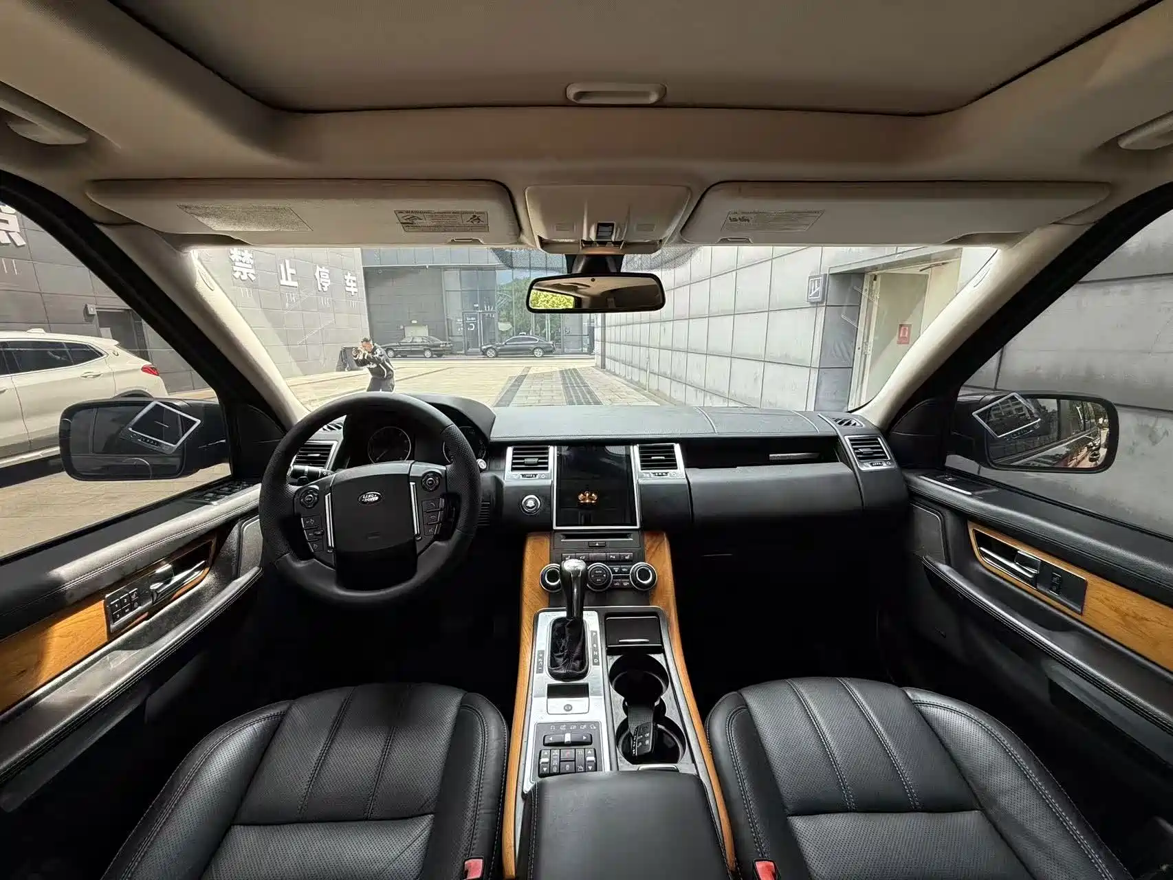 Photo 5 - Land Rover Range Rover Sport