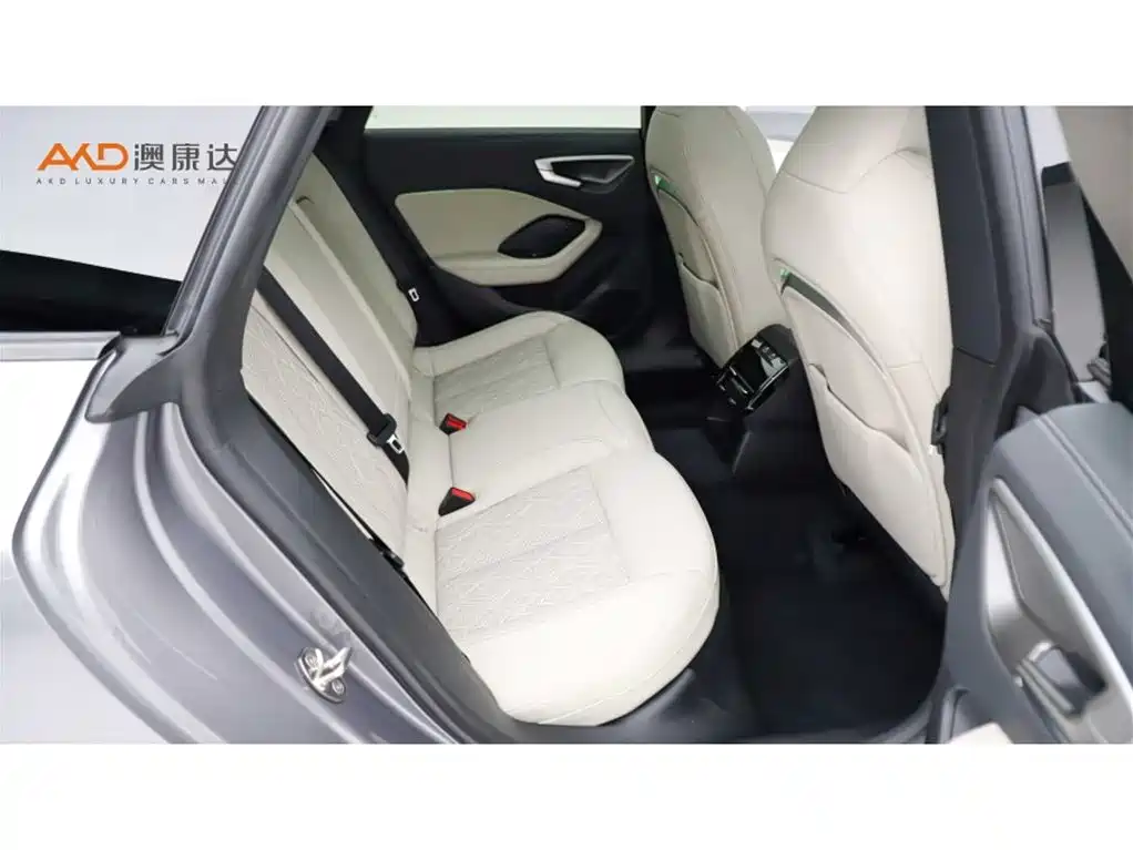 Audi A5L Sportback 2025 2.0T Zhiling quattro фото 8