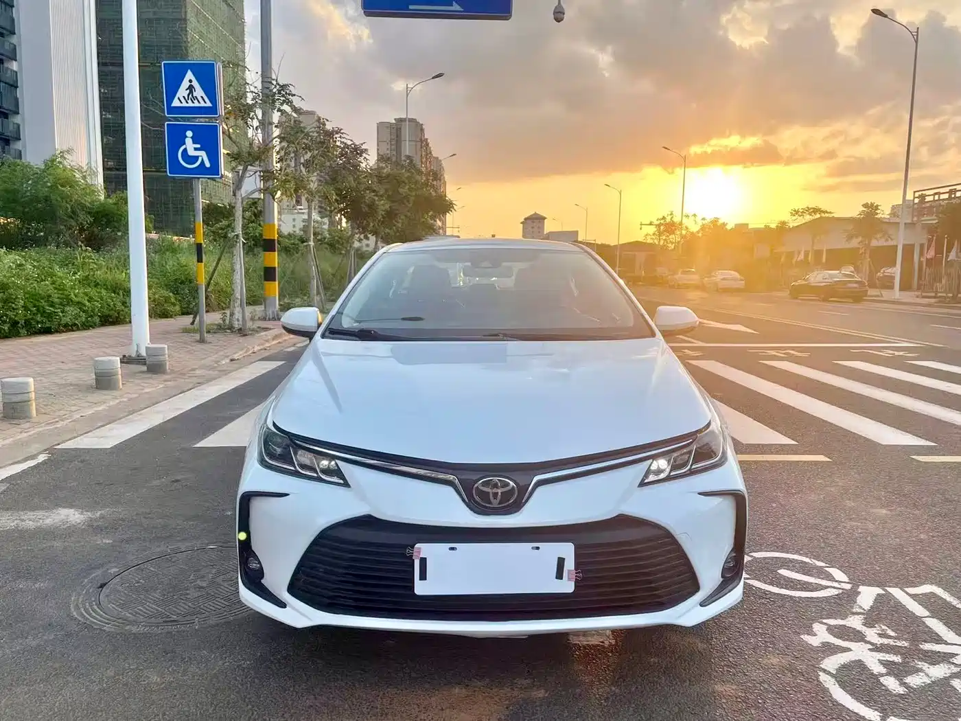 Toyota Corolla 2023 1.2T Pioneer Edition фото 2
