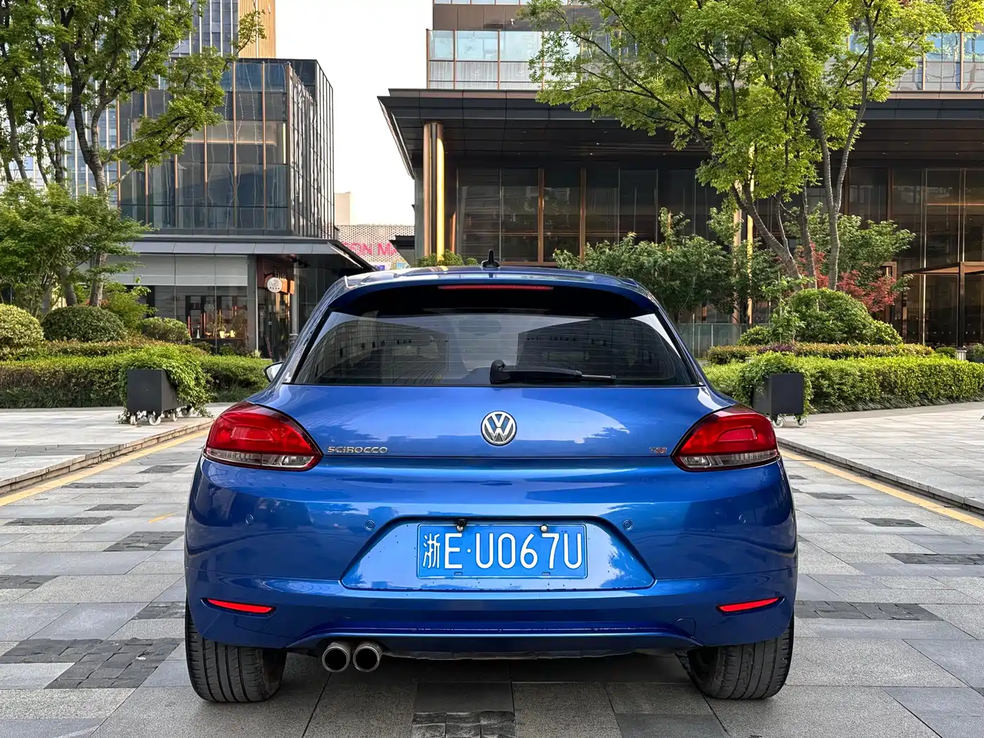 Volkswagen Scirocco 2011 1.4TSI Comfort фото 5