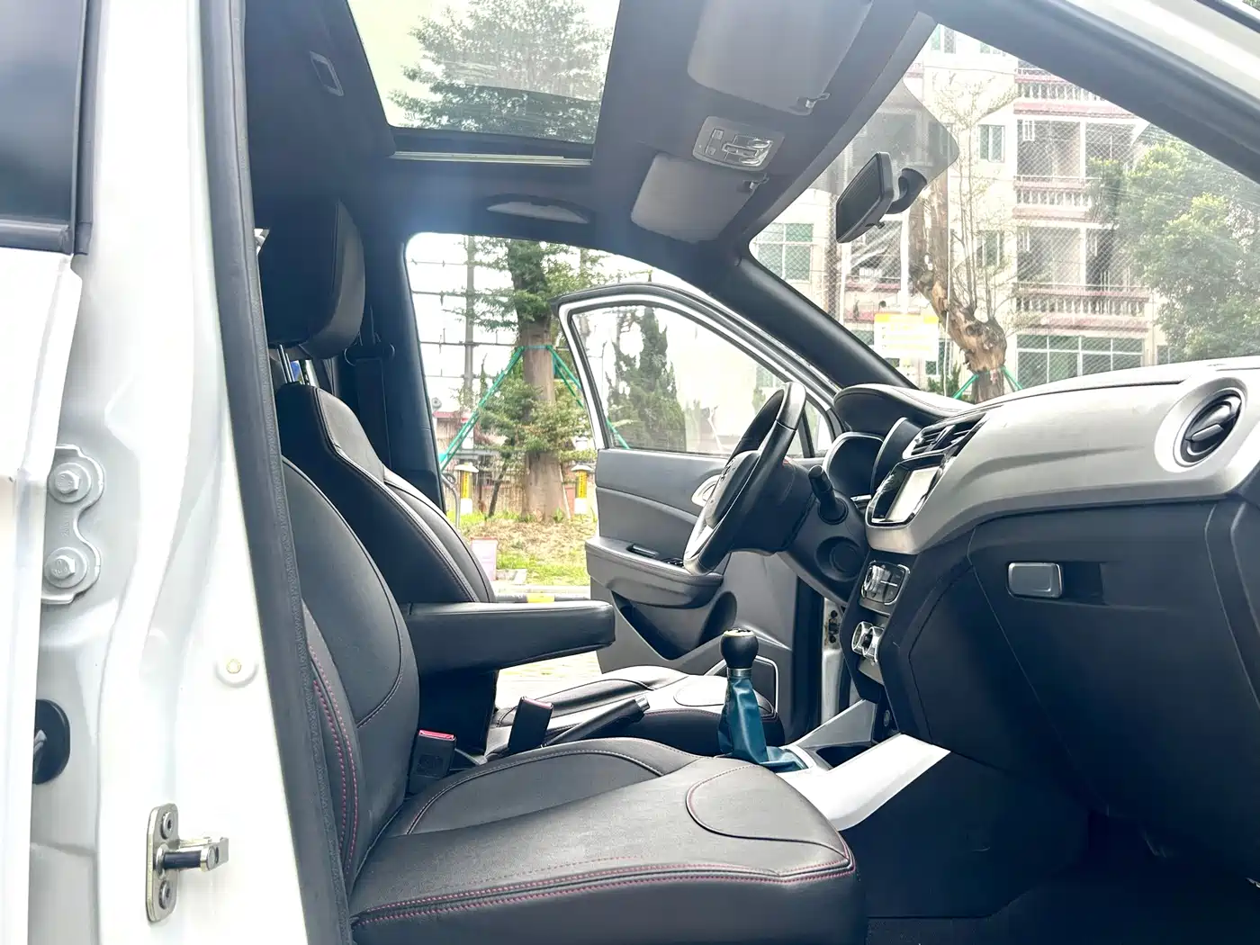Zhonghua V3 2016 2015 1.5L Manual Smart Edition