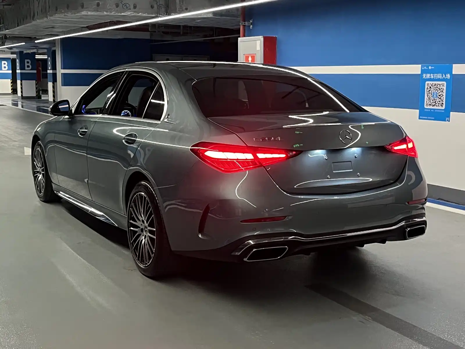 Фото 6 - Mercedes-Benz C-Class