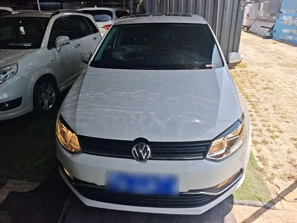 Volkswagen Polo 2016 1.6L Automatic Comfort фото 3