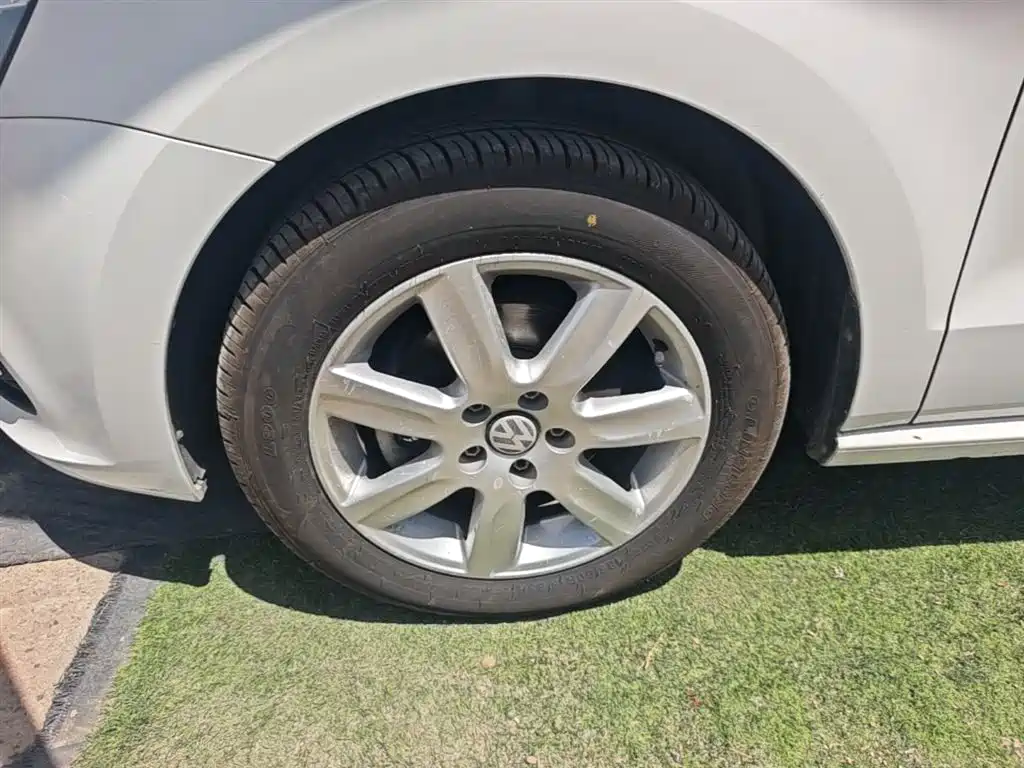 Volkswagen Polo 2016 1.6L Automatic Comfort фото 23