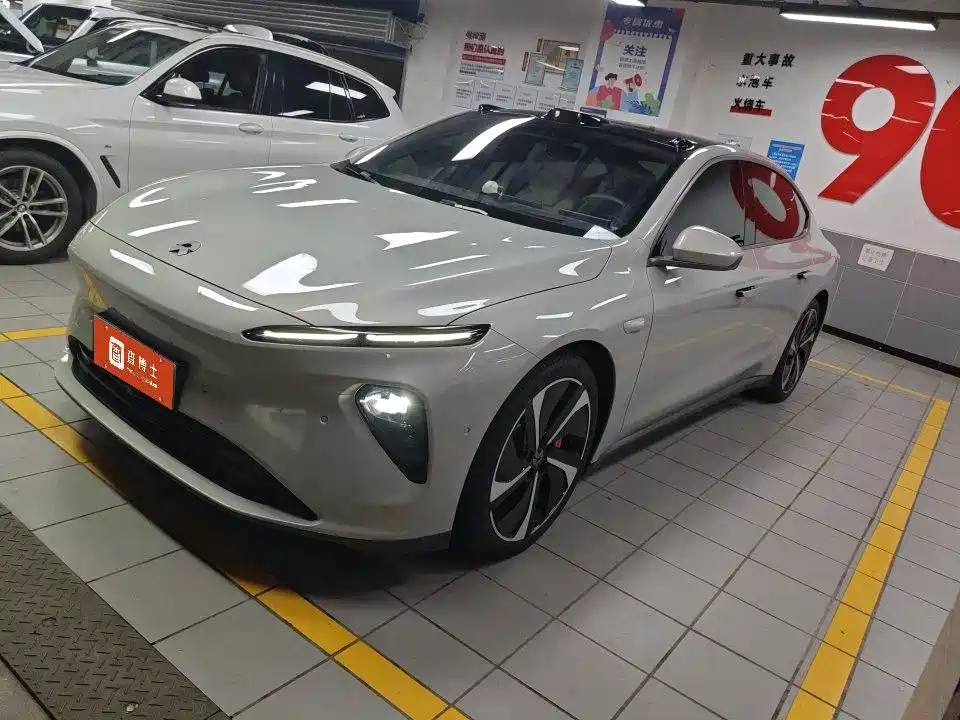 NIO ET7 2022