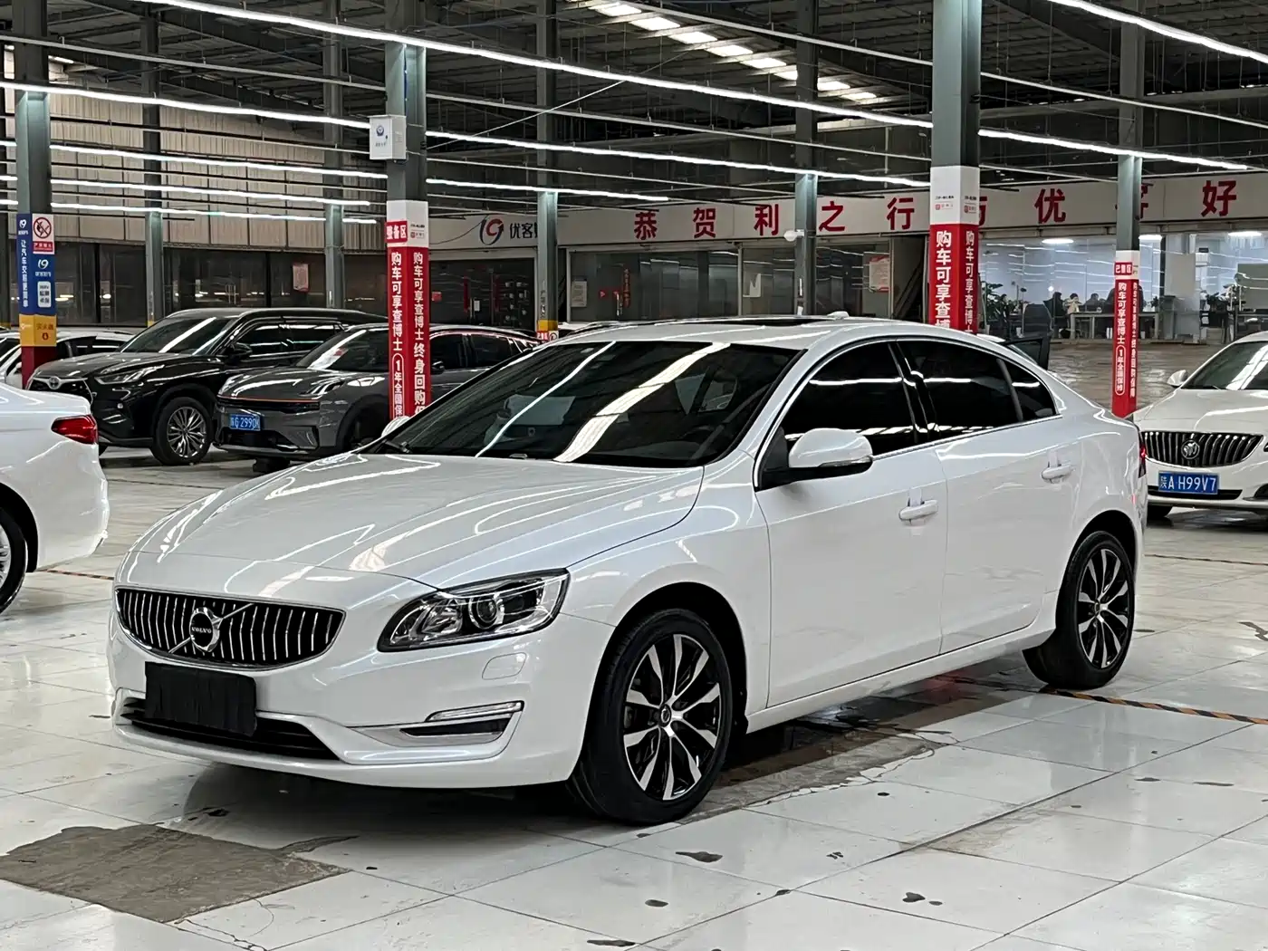 VOLVO S60