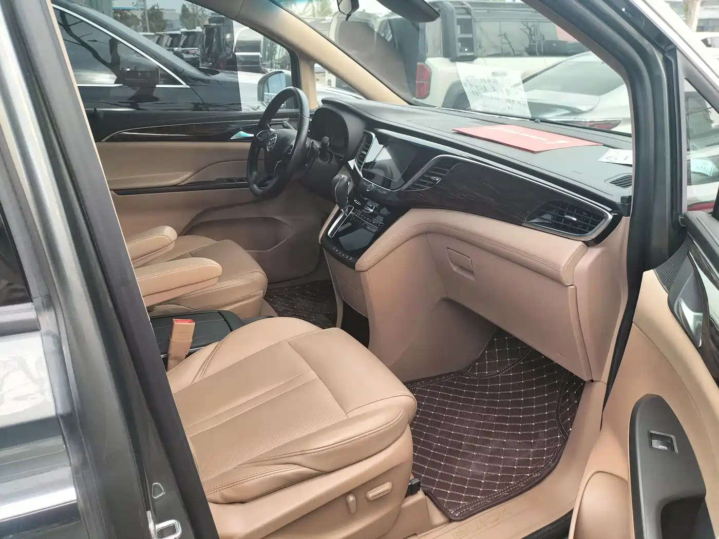 Buick GL8 2017 ES 28T Luxury China V фото 7