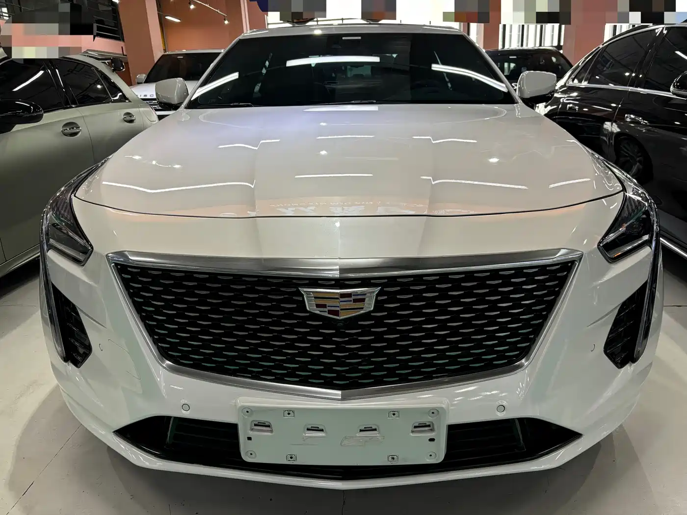 CADILLAC CT6