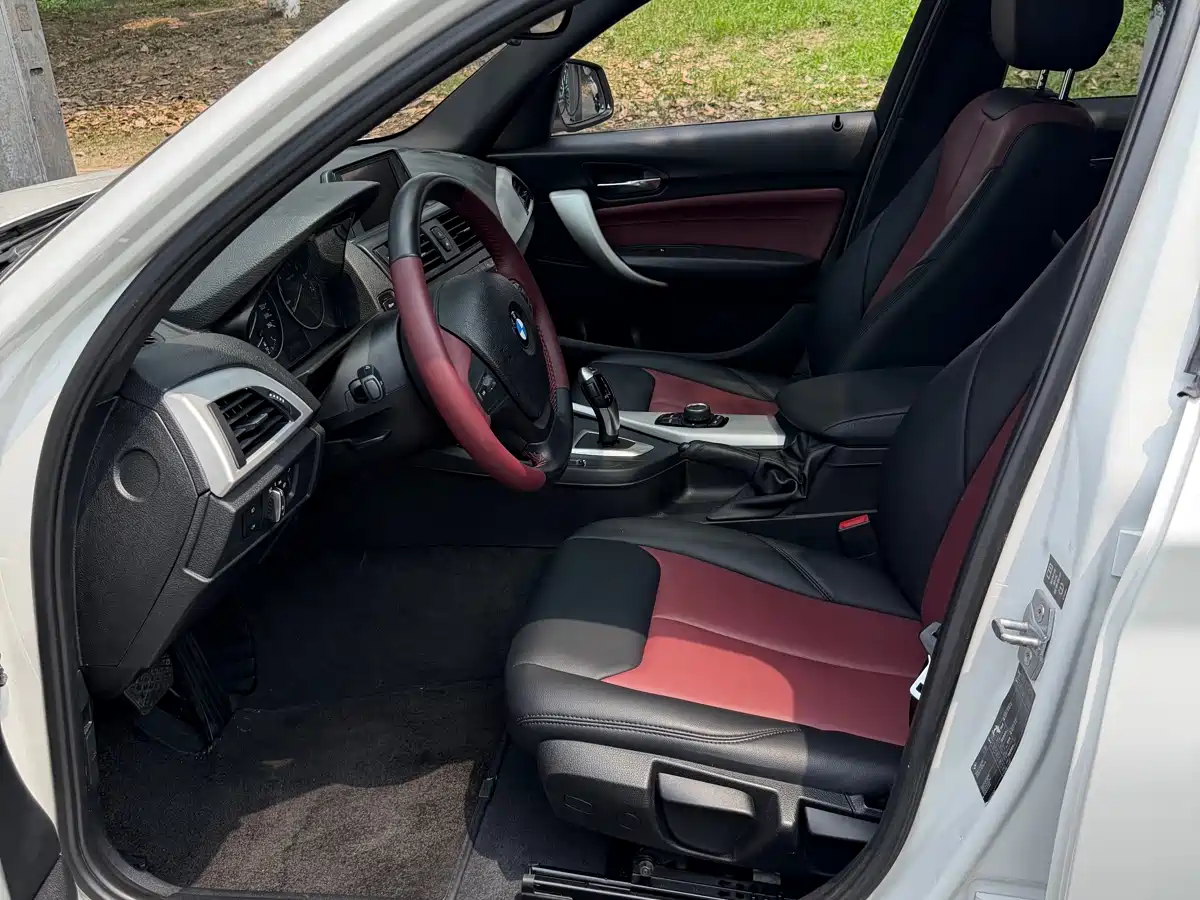 BMW 1 Series (Import) 2013 Facelift 116i Leading Model фото 11