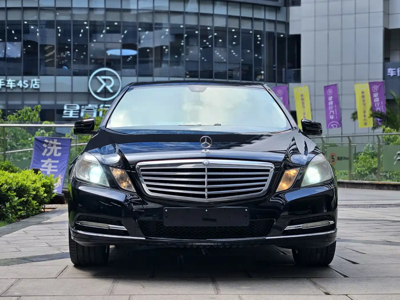 Mercedes-Benz E-Class 2012 E 200 L CGI Elegance фото 2