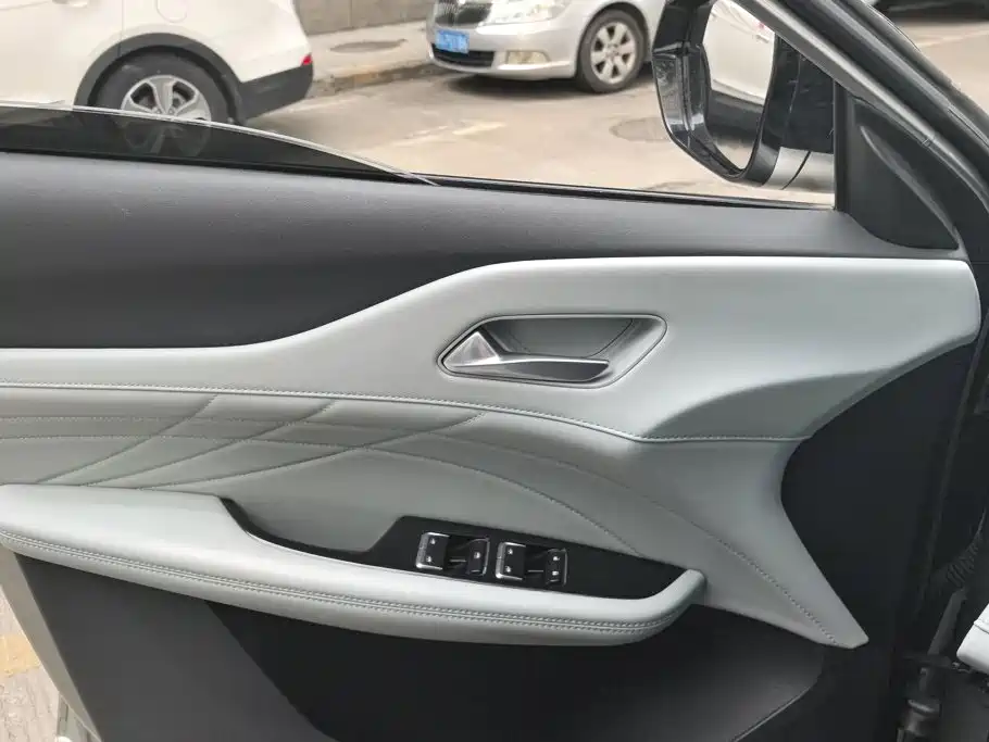 Changan UNI-Z New Energy 2024 2024 Blue Whale iDD 125km Surpassing Edition